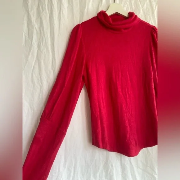 Anthropologie Puff Sleeved Cozy Turtleneck Top in Hot Pink
Size Small - Picture 10 of 13